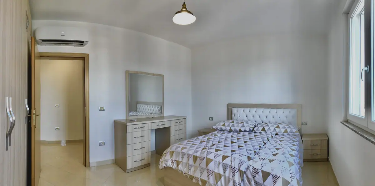 Ložnice s queen postelí a klimou